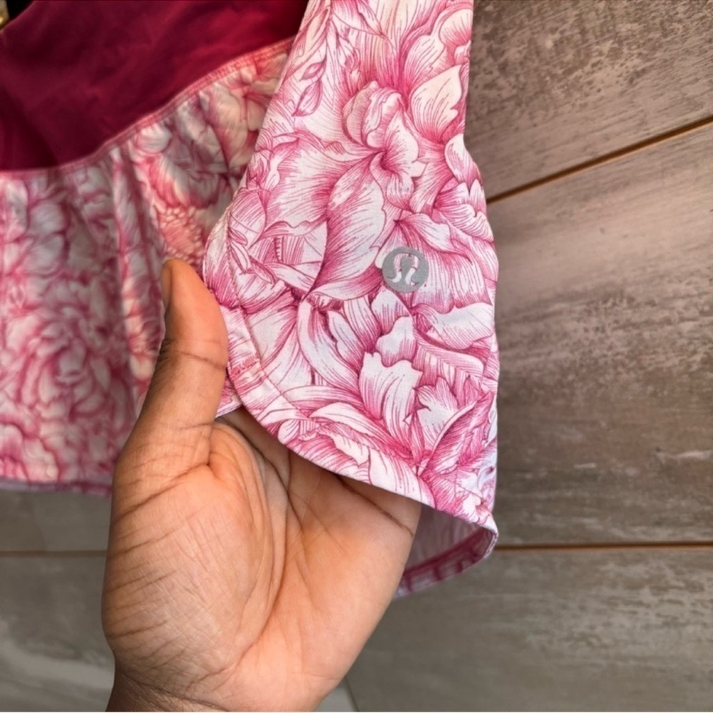 Lululemon Run Times Short II - Floral Bloom White Star Ruby / Star Ruby - Picture 11 of 12